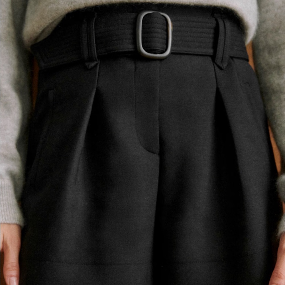 Sezane Rome Shorts Size 36 Elegant High Waist Black Women's Shorts